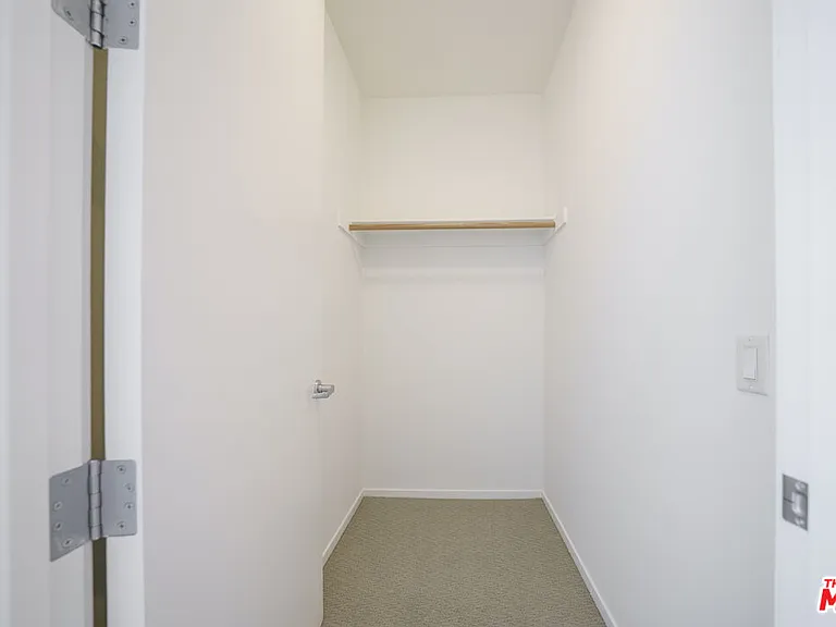 3223 W 6th St #605 — Photo 9