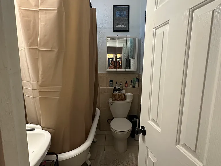 1356 N Pearl St #310 — Photo 6