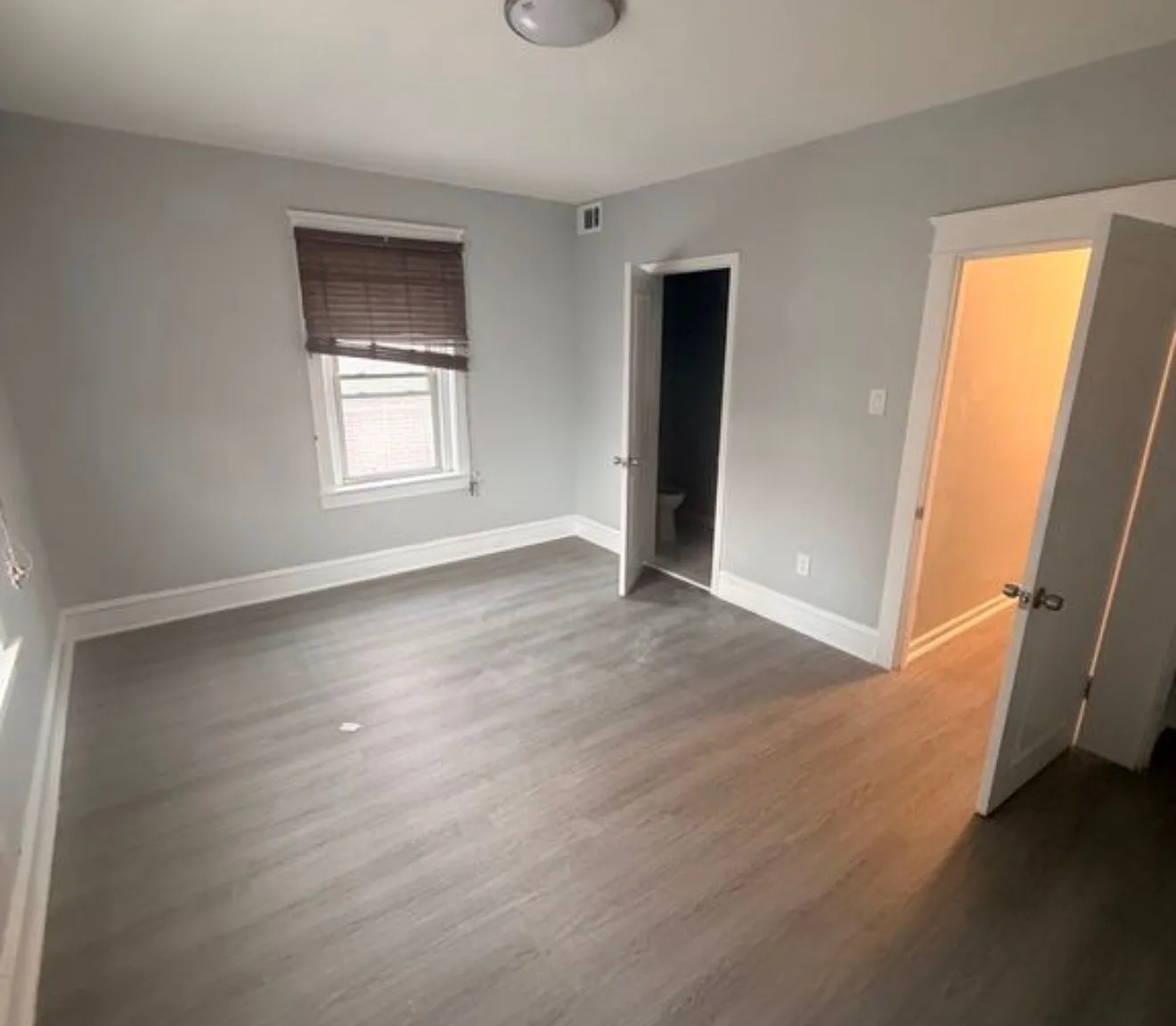 4 bed, 2.5 bath, 1608 sqft, $2,850 — Photo 4