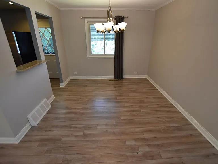 7852 Sprucewood Ave — Photo 9