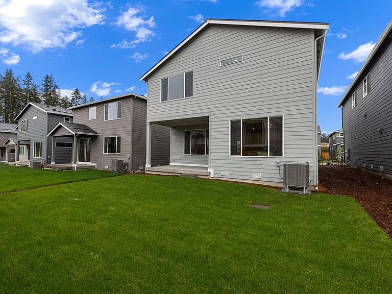 5388 Century Pl NE — Photo 40