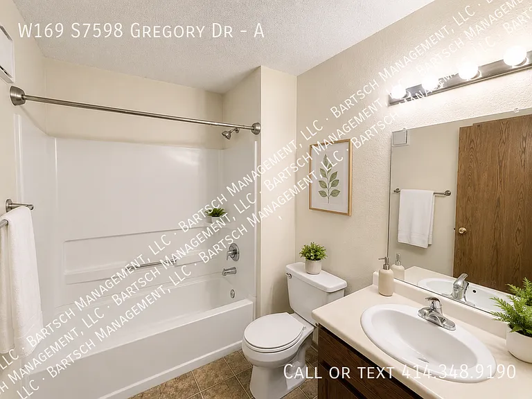 W169S7598 Gregory Dr #A — Photo 2