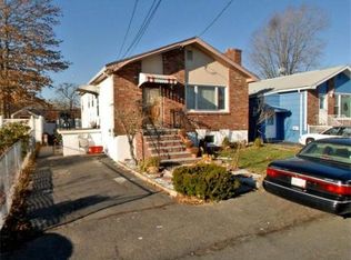 49 Geneva St, Revere, MA 02151