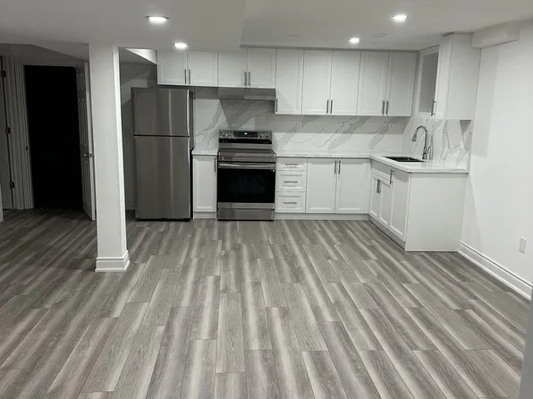 48 Temple West Cres #Basement, Ajax, ON L1T 4J8