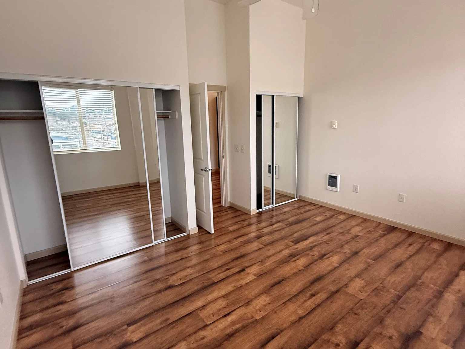 406 Legion Way Southeast — Photo 4