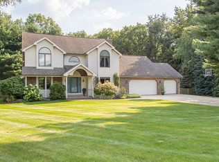 7892 Doubletree Ct, Kalamazoo, MI 49009