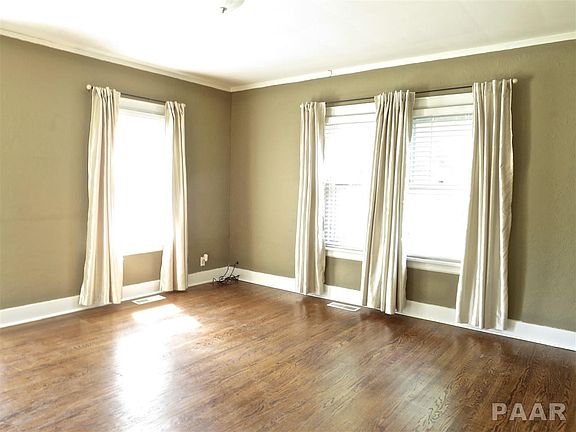2nd image of 3119 N Isabell Ave