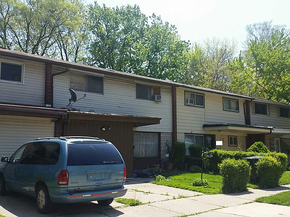 3rd image of 13639 S Wallace Ave
