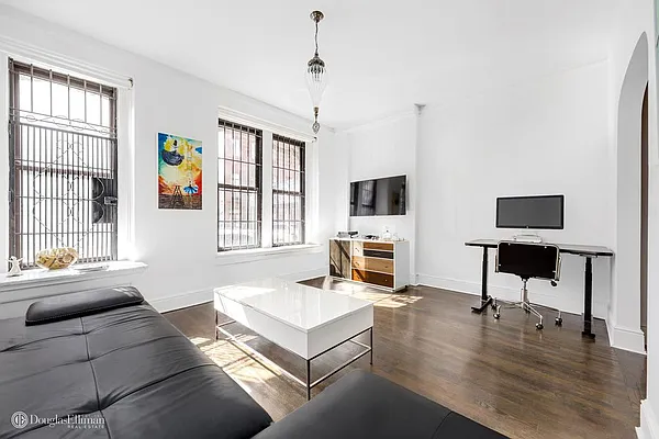 Rented by Owner | media 22