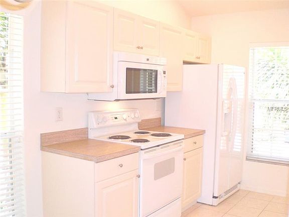 5th image of 4230 Castlebridge Ln Unit 1825