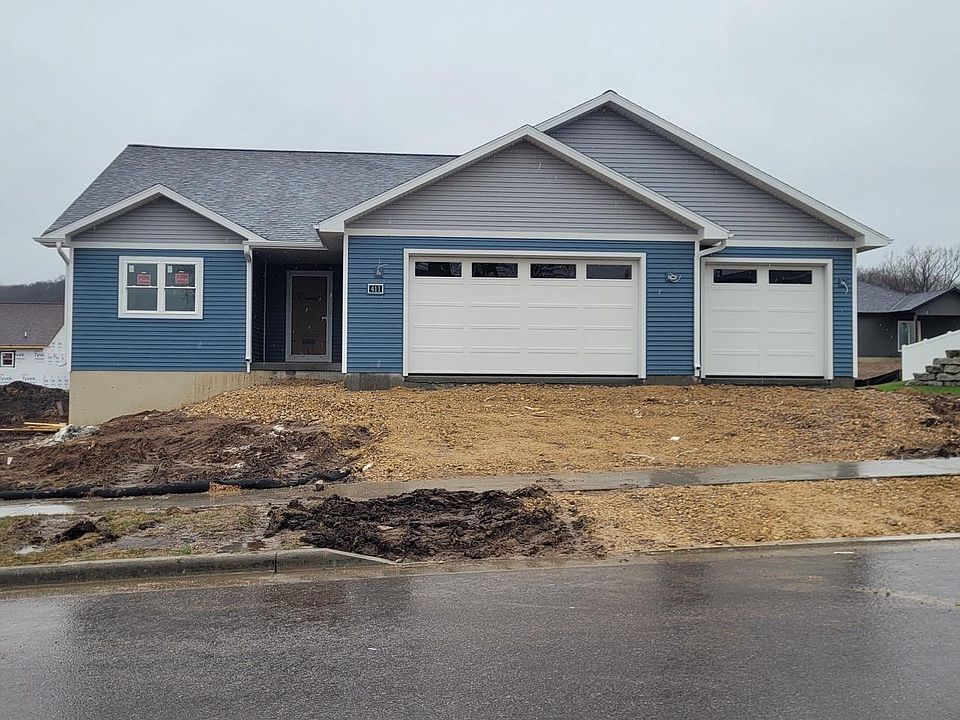 1st image of 411 Roosevelt Street