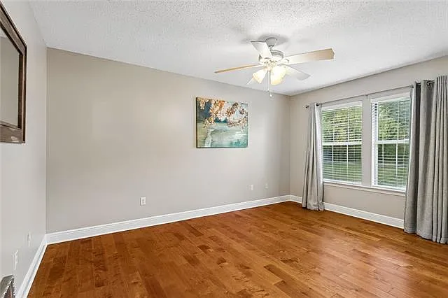 321 Westwood Dr — Photo 15
