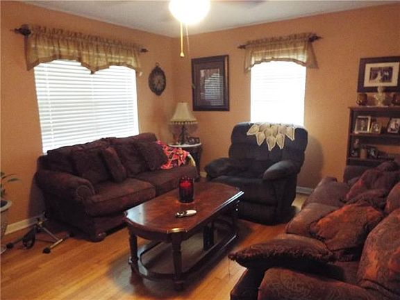 4th image of 8803 Odom Dr
