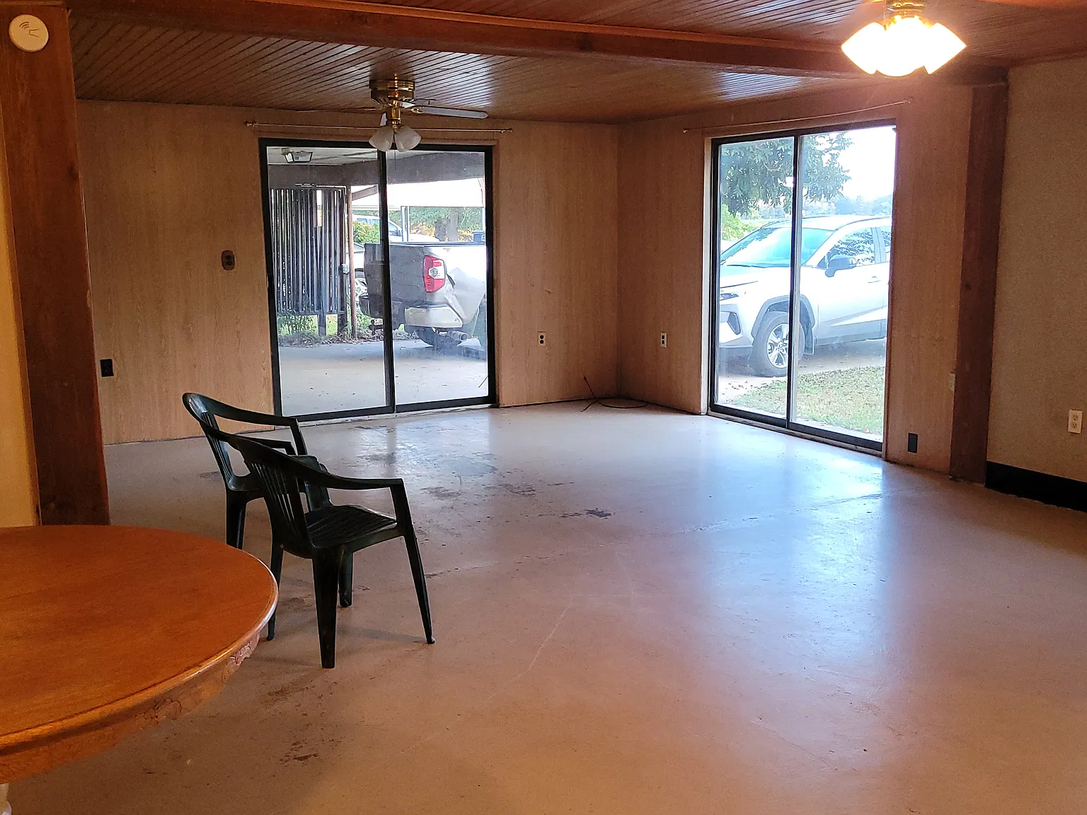 3 bed, $1,000 — Photo 2