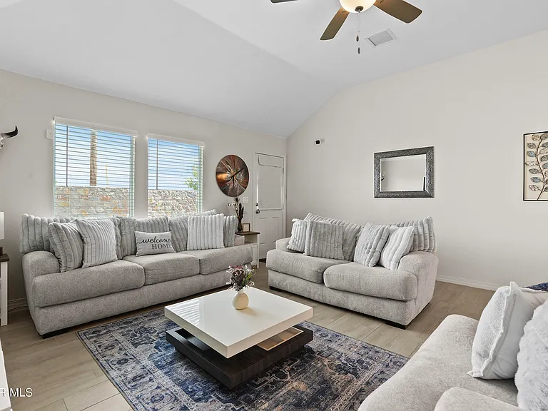 13920 Loreina Luz Ave — Photo 24