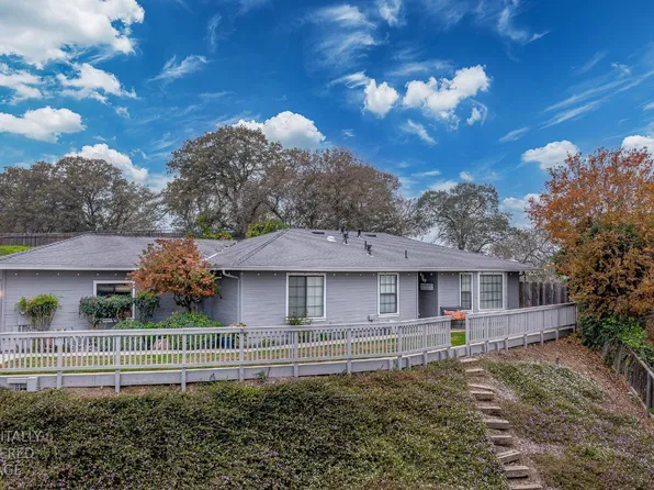 804 Hills Wood Ct, Oakdale, CA 95361