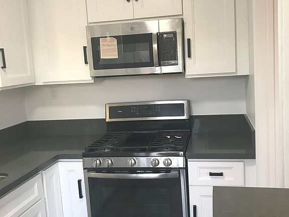 2nd image of 3759 Lewis Ave