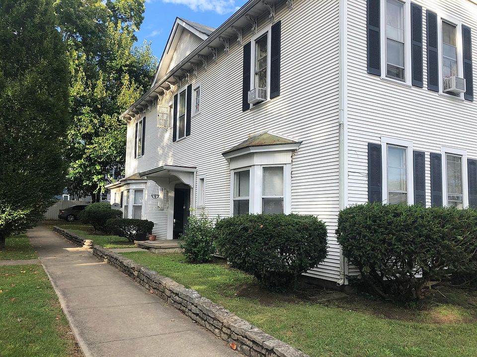 1st image of 403 E Chestnut St #134-1/2