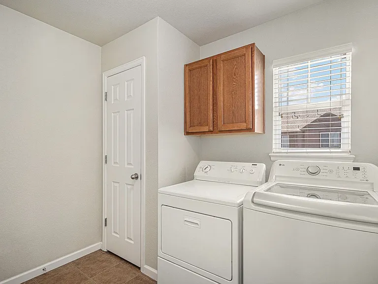 3946 Pecos Trl — Photo 11