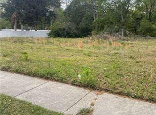 411 W Prospect Ave, Raeford, NC 28376