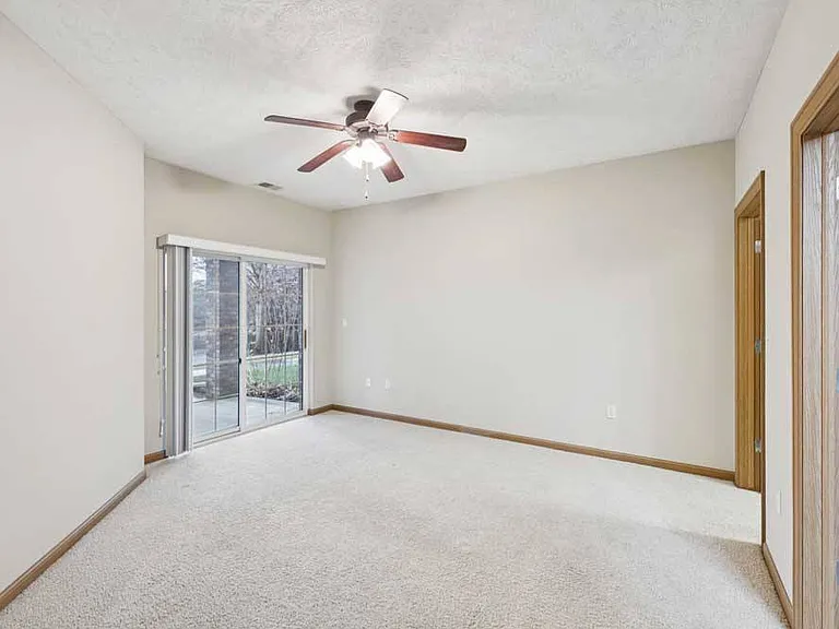 Stone Ridge Estates Apartments & Duplexes — Photo 143