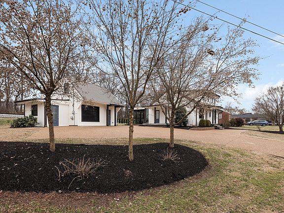 2nd image of 106 Daniels Dr