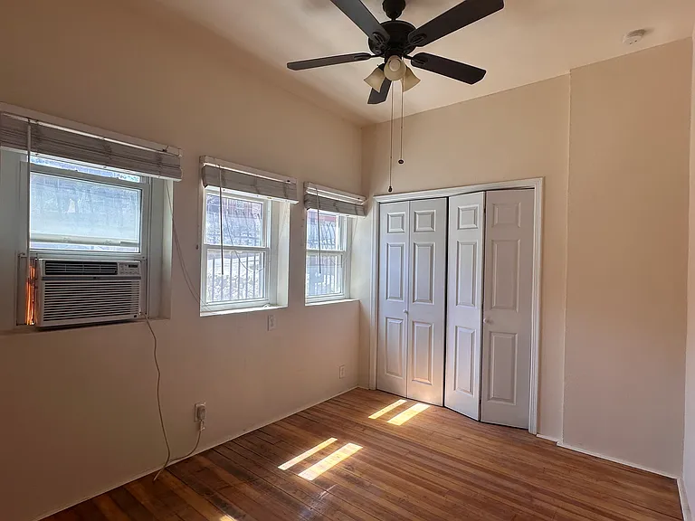1209 N Oregon St #2 — Photo 9