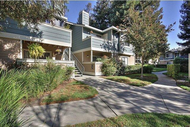 1st image of 2709 Somerset Park Cir