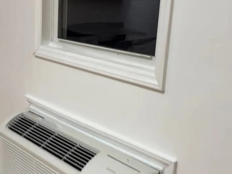 115 N Merritt Mill Rd #208 — Photo 4