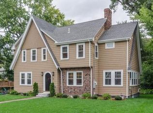 95 Larchmont Ave, Newton, MA 02468