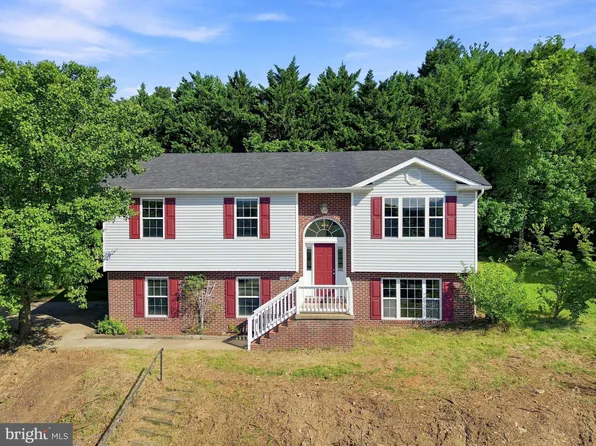 1183 River Bend Ct, Front Royal, VA 22630