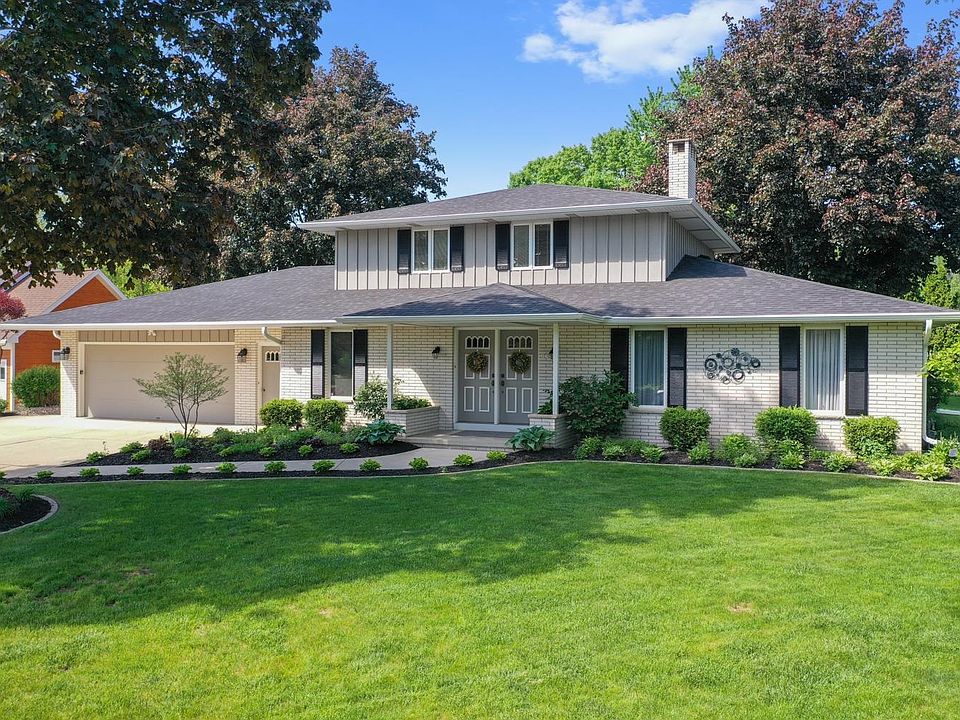 1st image of 230 Arbor Ln