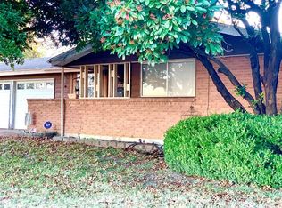 3502 Windsor St, Irving, TX 75062