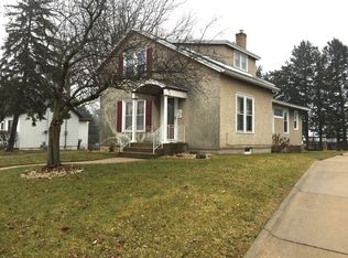 1922 3rd St, Peru, IL 61354