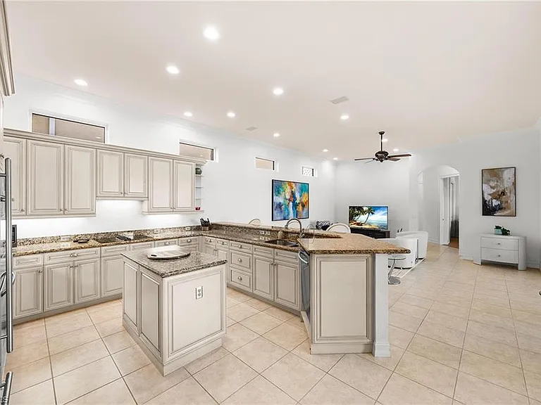 4252 Sanctuary Way — Photo 12