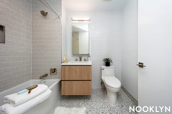 Rented by Nooklyn NYC LLC | media 4