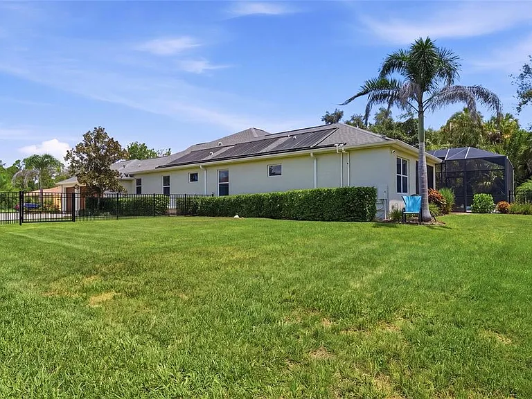 15449 Mulholland Rd — Photo 37