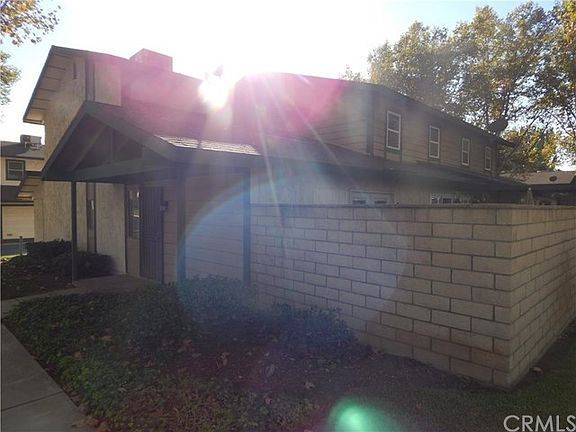 2nd image of 2049 S Magnolia Ave