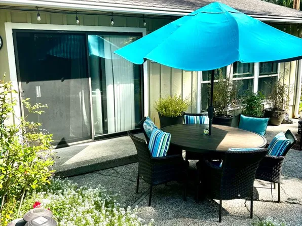 936 Daniels Dr Unit B, Tacoma, WA 98466