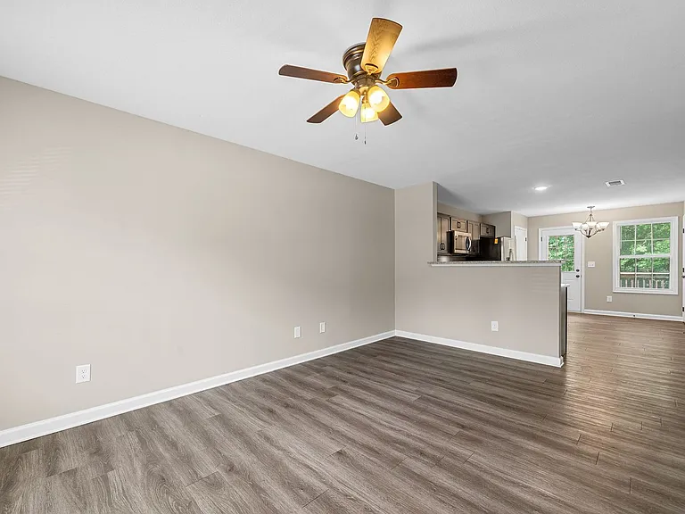 Glenstone Springs Dr - 431 — Photo 5
