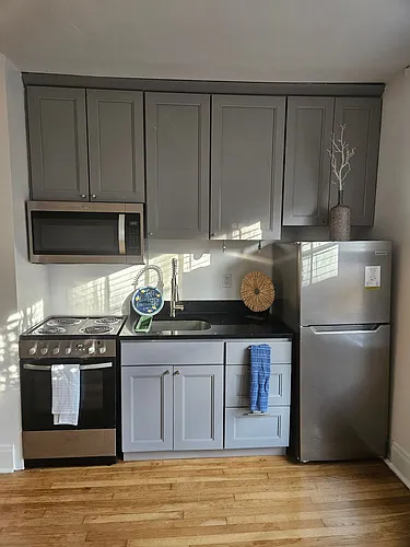 Greenway Apartments Photo 1