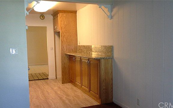 3rd image of 5519 Elm Ave