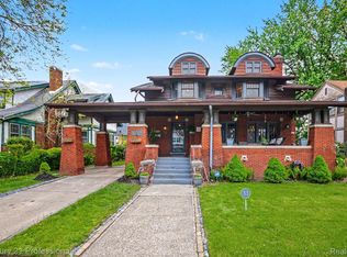 33 Moss St, Highland Park, MI 48203