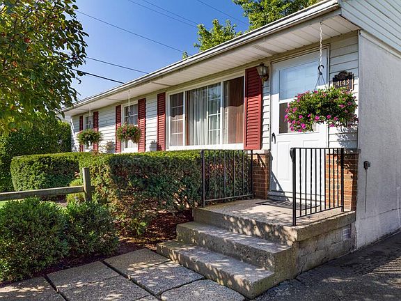 3rd image of 4143 Beechgrove Dr