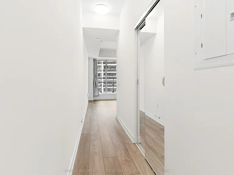 120 Broadway Ave #716N — Photo 9