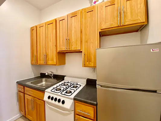 Rented by Bruma Realty LLC | media 12