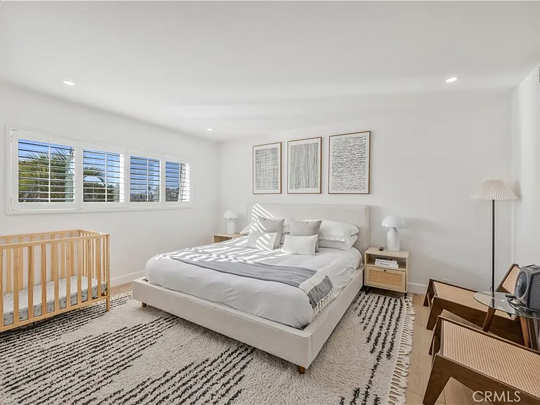 25266 Pacifica Ave — Photo 24