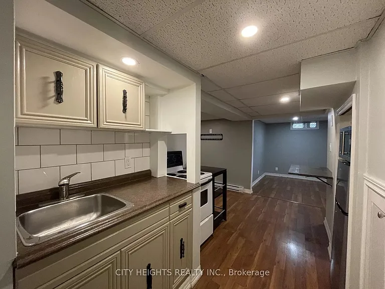 1460 O'Hara Ct — Photo 22