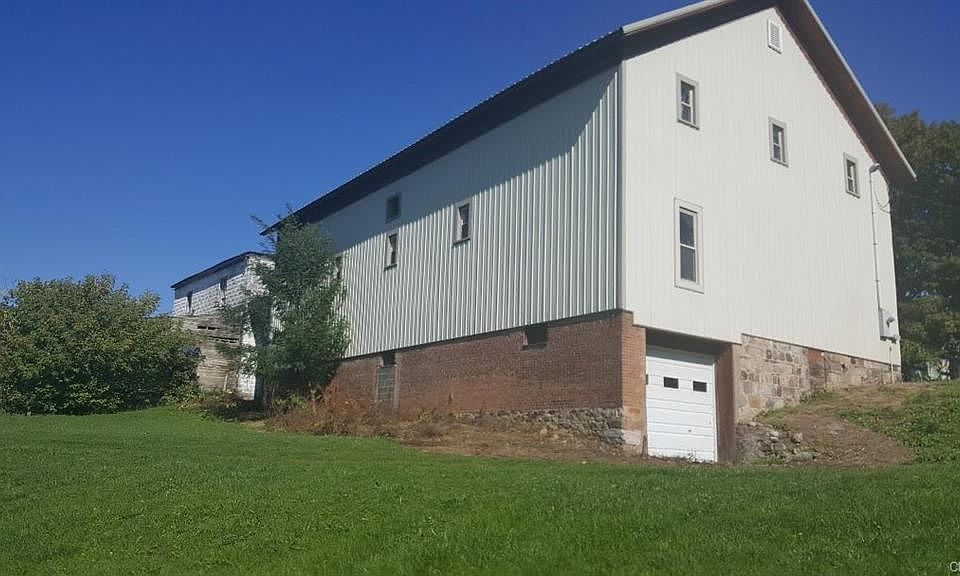 1st image of 1635 N Main St