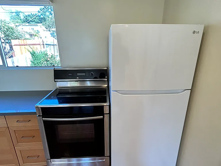 2324-28 W Jewett St #2330 — Photo 11